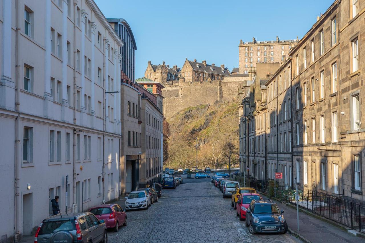 Lovely Apartment Beneath Edinburgh Castle 外观 照片